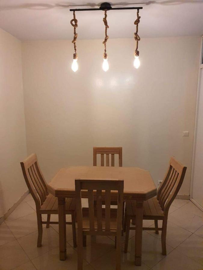 Apartment Beautiful Ground-floor With Portable Air Conditioning, Parking, And Free Wi-fi Casablanca