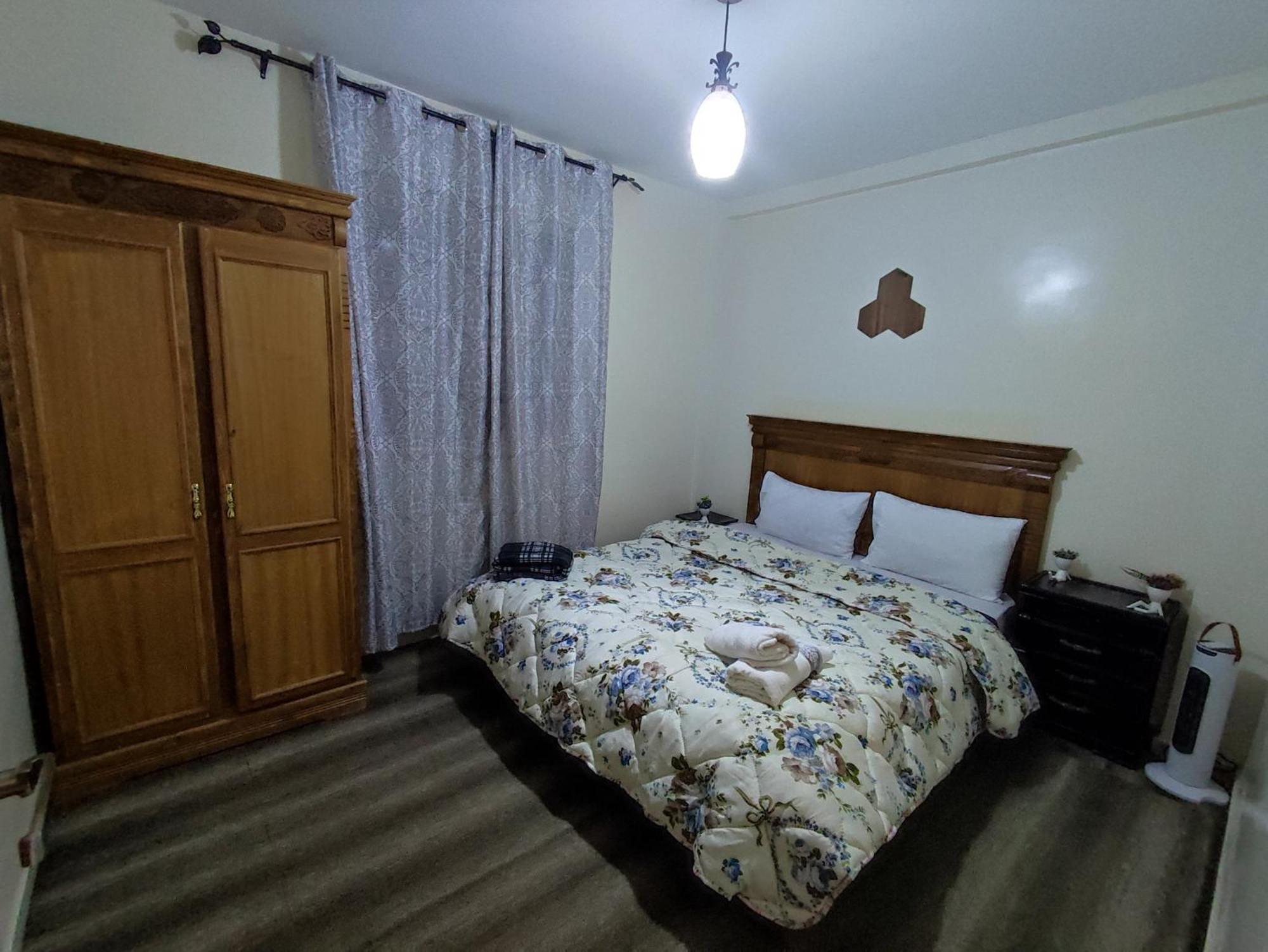 Apartment Beautiful Ground-floor With Portable Air Conditioning, Parking, And Free Wi-fi Casablanca