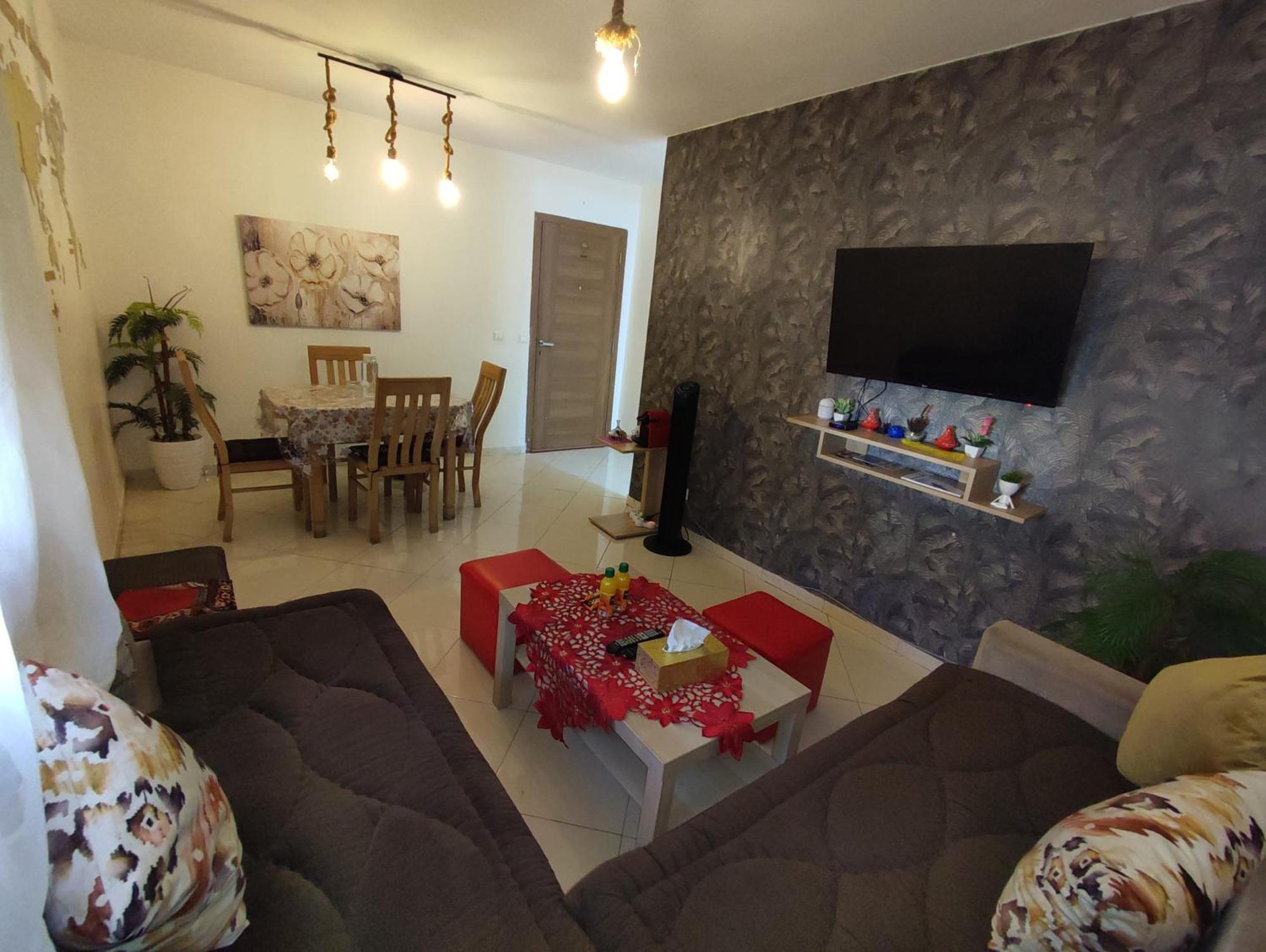 Beautiful Ground-floor With Portable Air Conditioning, Parking, And Free Wi-fi Apartment Casablanca